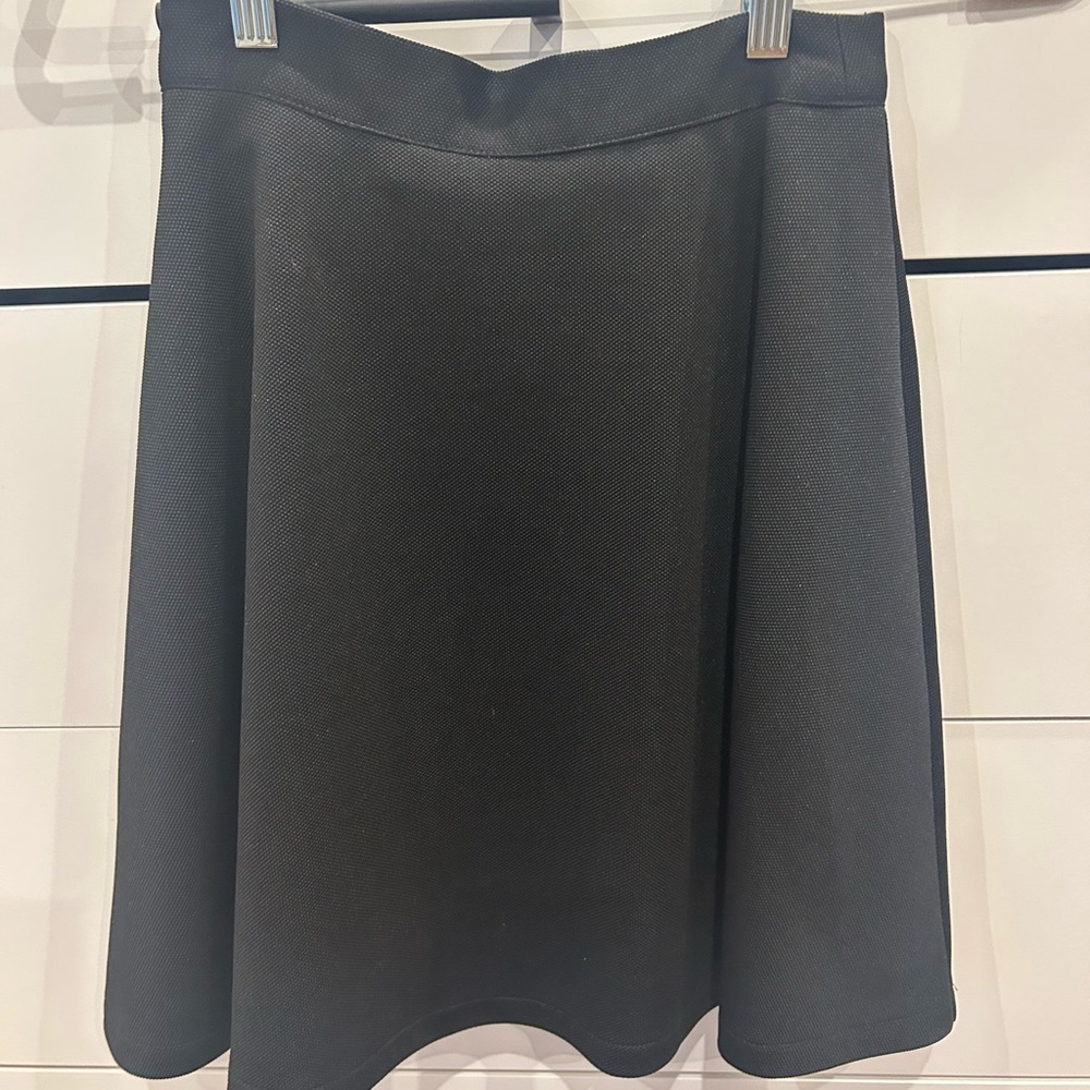 Gracia Classic Black A-Line Skirt
